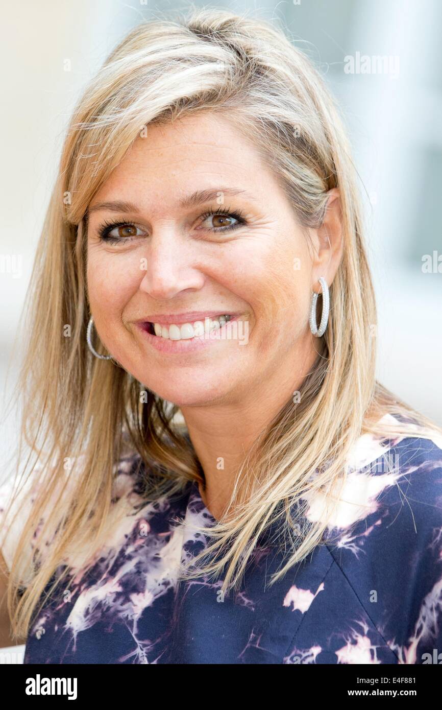 Paris, France. 09 juillet 2014. Reine Maxima des Pays-Bas s'occupe du lancement du premier rapport PISA de l'OCDE sur la littératie financière à l'OCDE (Organisation de coopération et de développement économiques) à Paris, France, 9 juillet 2014. Reine Maxima est le Secrétaire général de l ?s avocat spécial pour la finance inclusive pour le développement (UNCDF) et d'honneur de la G20 Partenariat mondial sur l'Inclusion Financière. Photo : Patrick van Katwijk/Pays-Bas ET FRANCE OUT - PAS DE SERVICE DE FIL/dpa/Alamy Live News Banque D'Images