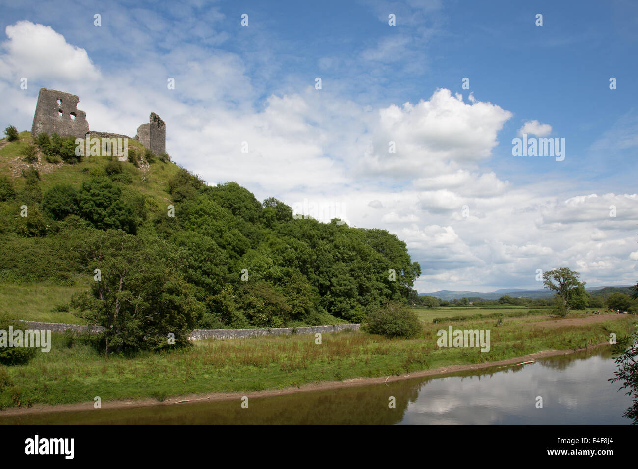 Dryslwyn château, construit par les Princes de Galles, haut au-dessus de la rivière Towy dans Carmarthenshire, Pays de Galles. Banque D'Images