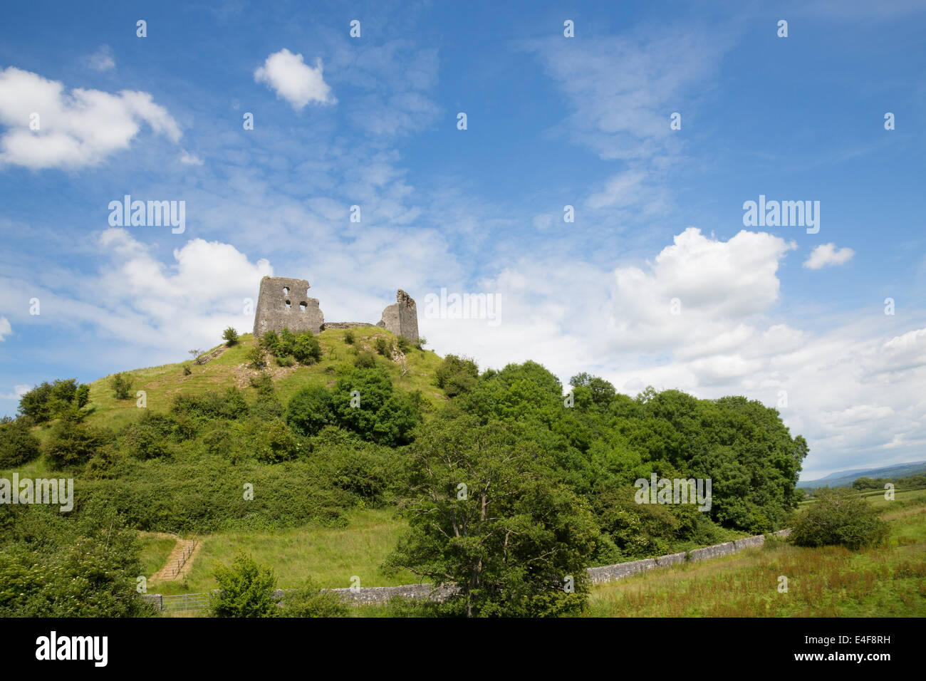 Dryslwyn château, construit par les Princes de Galles, haut au-dessus de la rivière Towy dans Carmarthenshire, Pays de Galles. Banque D'Images