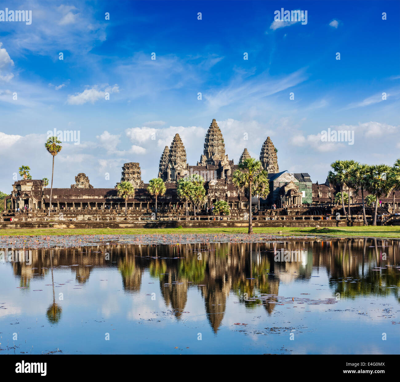Cambodge Angkor Wat historique avec la réflexion dans l'eau Banque D'Images