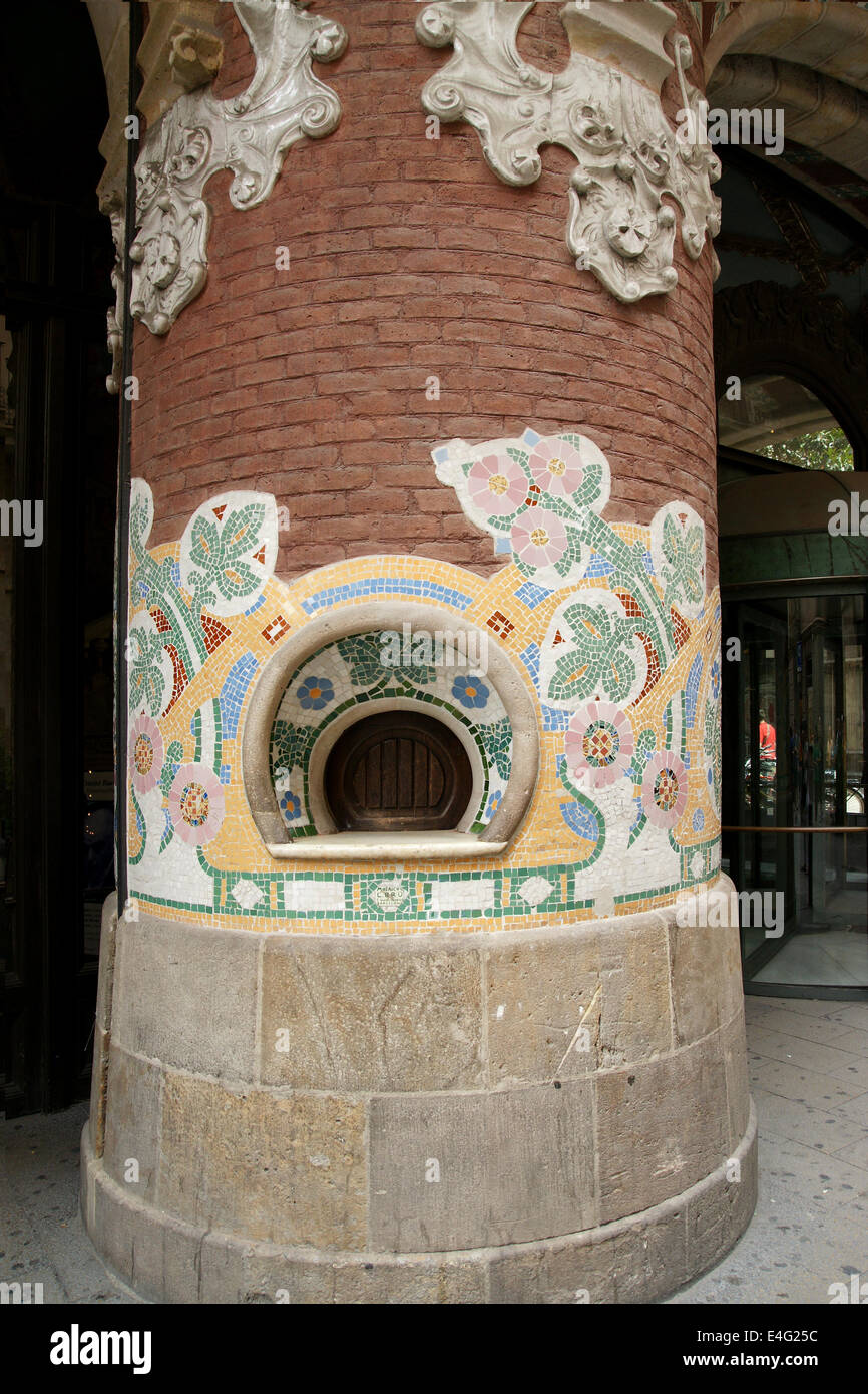 L'Espagne. Barcelone. Palais de la musique catalane. Salle de Concert. De style moderniste. Construit 1905-1908 par Luis Domech i Montaner. Banque D'Images