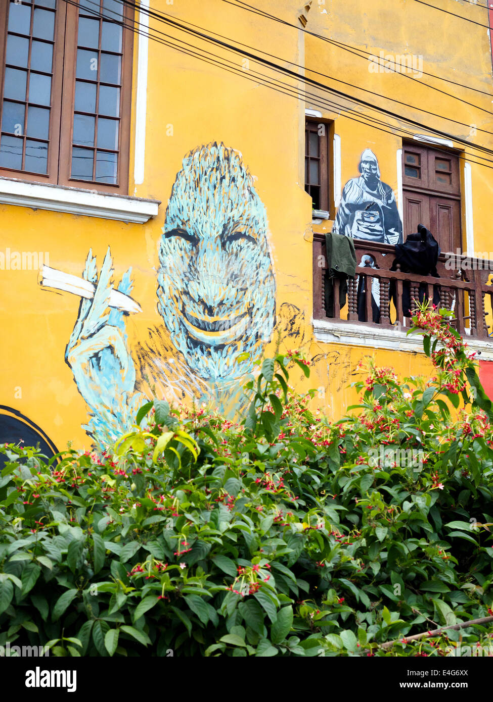 Graffiti sur un mur de la maison dans le district de Barranco - Lima, Pérou Banque D'Images