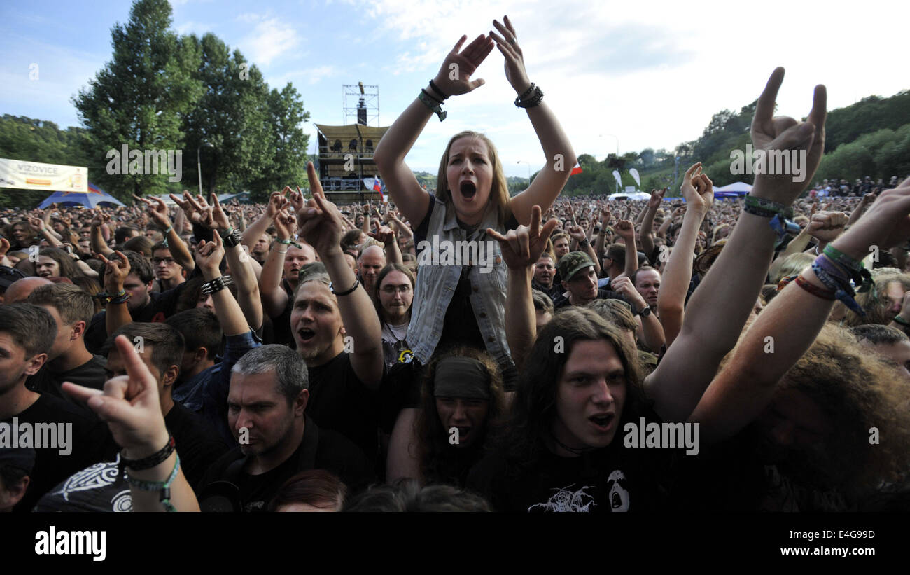 Jáchymov, République tchèque. 10 juillet, 2014. Fans de la bande d'Australie 21-07-2013 sont vus au festival de musique Masters of Rock le 10 juillet 2014 à Jáchymov, République tchèque. Photo : CTK/Alamy Live News Banque D'Images