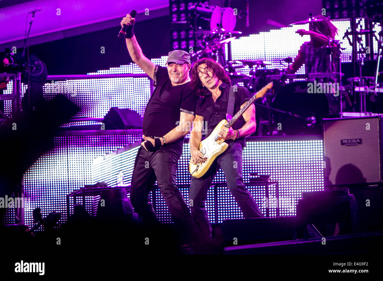 Milan, Italie. 09 juillet, 2014. La star de rock italien Vasco Rossi effectue live au stade San Siro lors de la 'live' Kom 2014 Credit : Rodolfo Sassano/Alamy Live News Banque D'Images