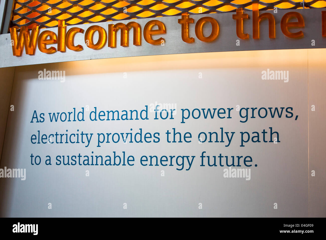 Une exposition à la durabilité de l'édifice de cristal qui est le premier bâtiment au monde à avoir obtenu un remarquable BREEAM (BRE Environmental Assessment Method) la notation et la certification LEED (Leadership in Energy and Environmental Design) certification platine. Londres, Royaume-Uni. Banque D'Images