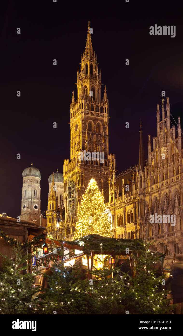 Le marché de Noël sur la Marienplatz à Munich, Allemagne Banque D'Images