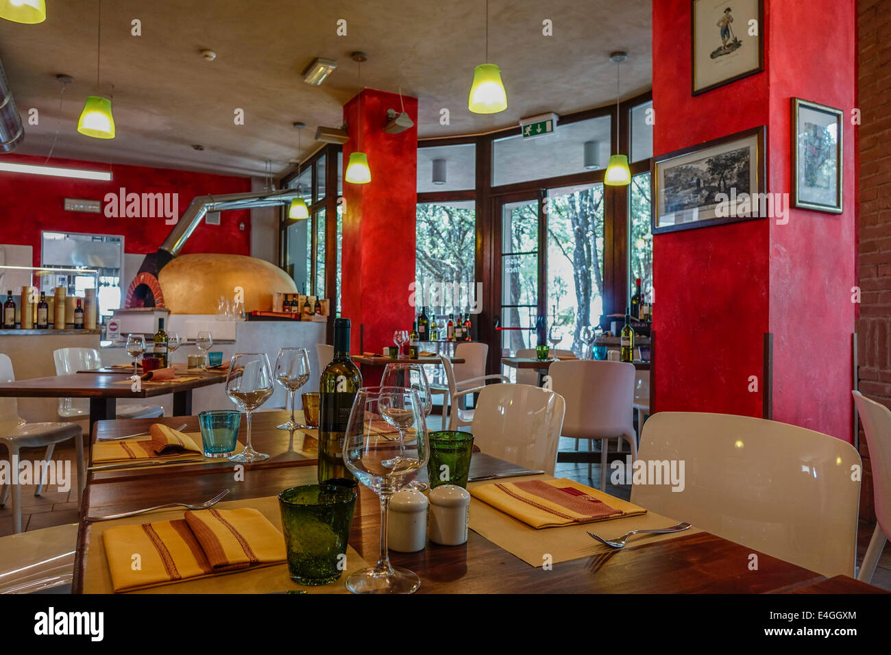 Restaurant SELVA DELLE TORRI à San Gimignano, Toscane, Italie Banque D'Images