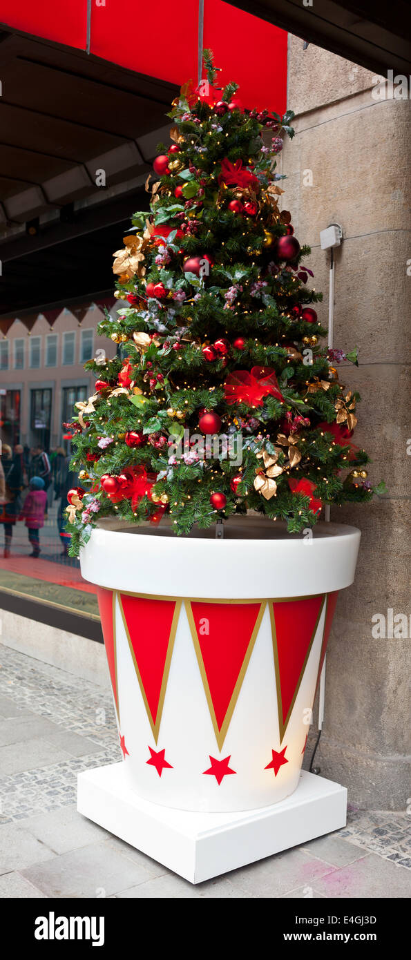 L'arbre de Noël du centre commercial à Munich Banque D'Images