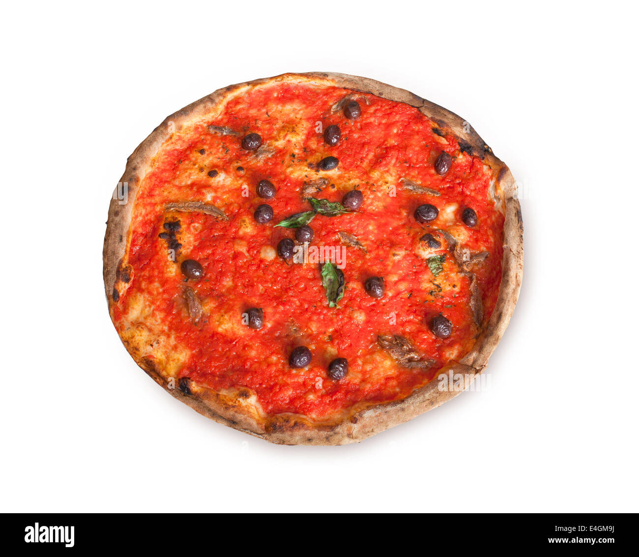 Pizza marinara aux anchois et olives isolé sur fond blanc Banque D'Images