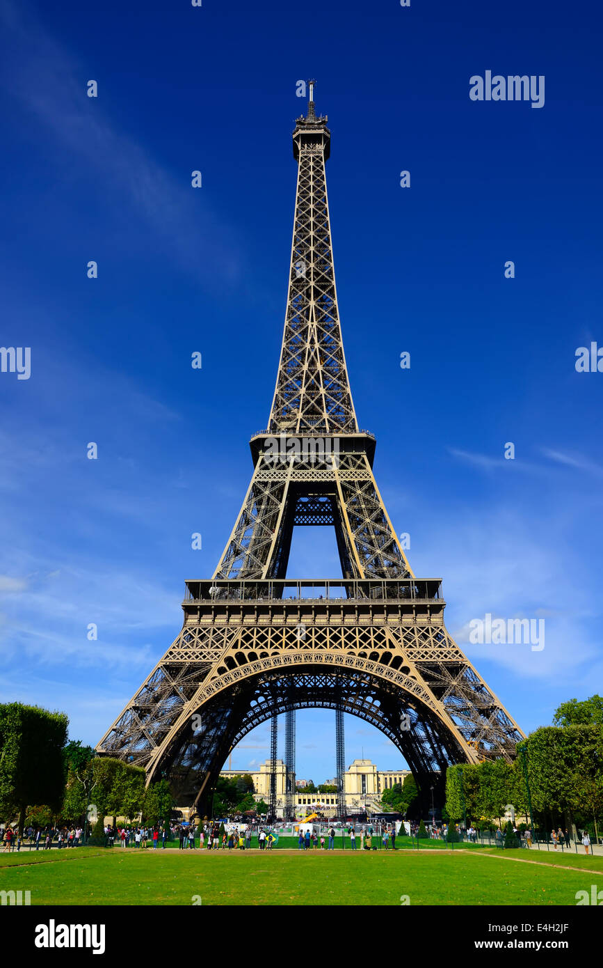 Tour Eiffel Tower Paris France Europe FR Ville des Lumières Gustav Banque D'Images