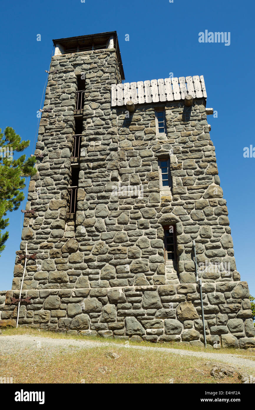 Photo verticale du mont Constitution Sommet du Morgan State Park dans l'État de Washington sur l'île Orcas lors d'une belle Banque D'Images
