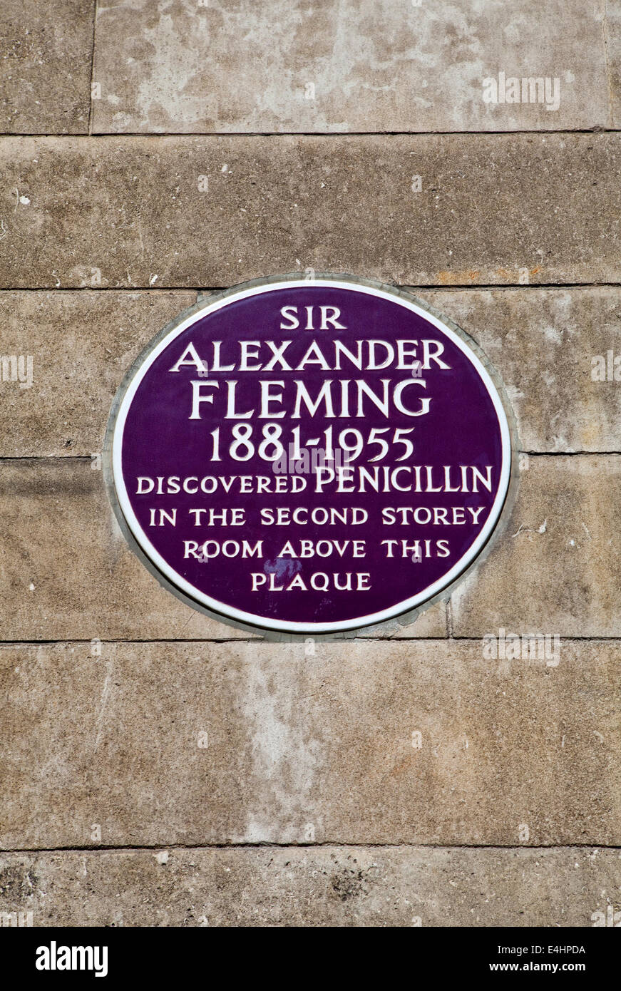 Sir Alexander Fleming Plaque au St Mary's Hospital à Londres. L'emplacement où Fleming a découvert la pénicilline. Banque D'Images