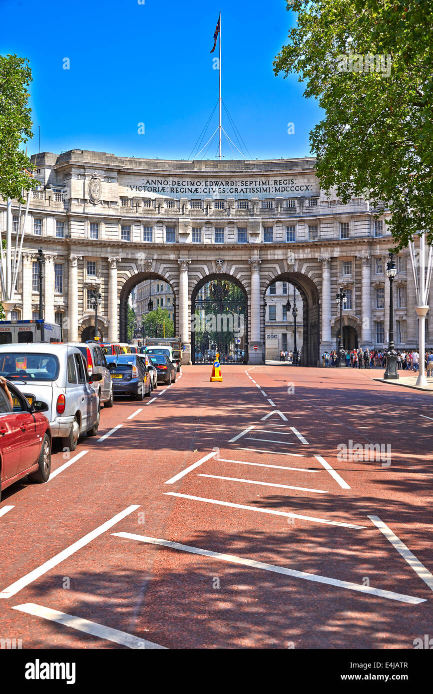 L'Admiralty Arch et à Trafalgar Square Banque D'Images