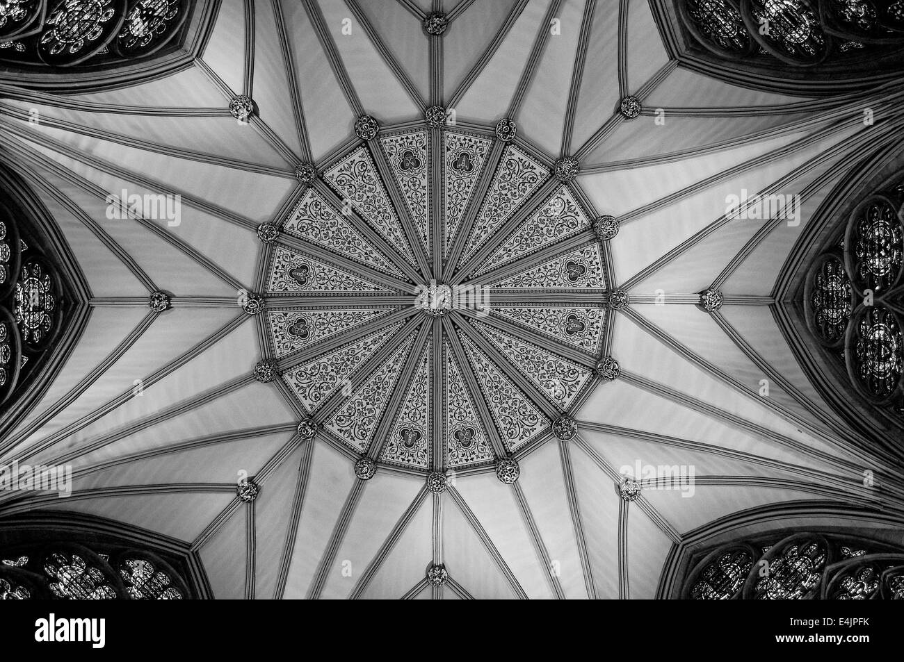 York Minster chapelle toit dans B&W Banque D'Images