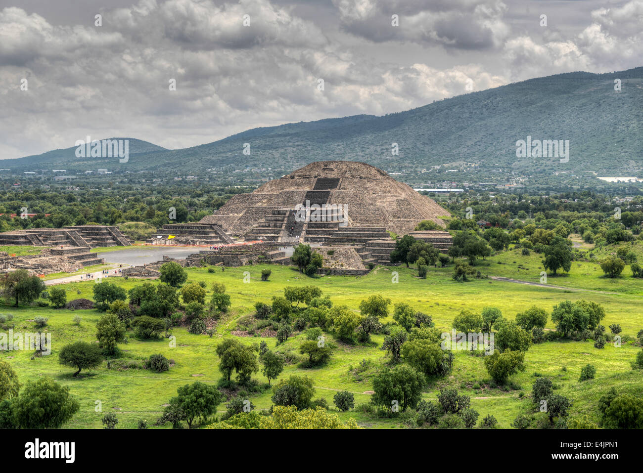 L'ancienne pyramide de la Lune. La deuxième plus grande pyramide de Teotihuacan, au Mexique. Banque D'Images