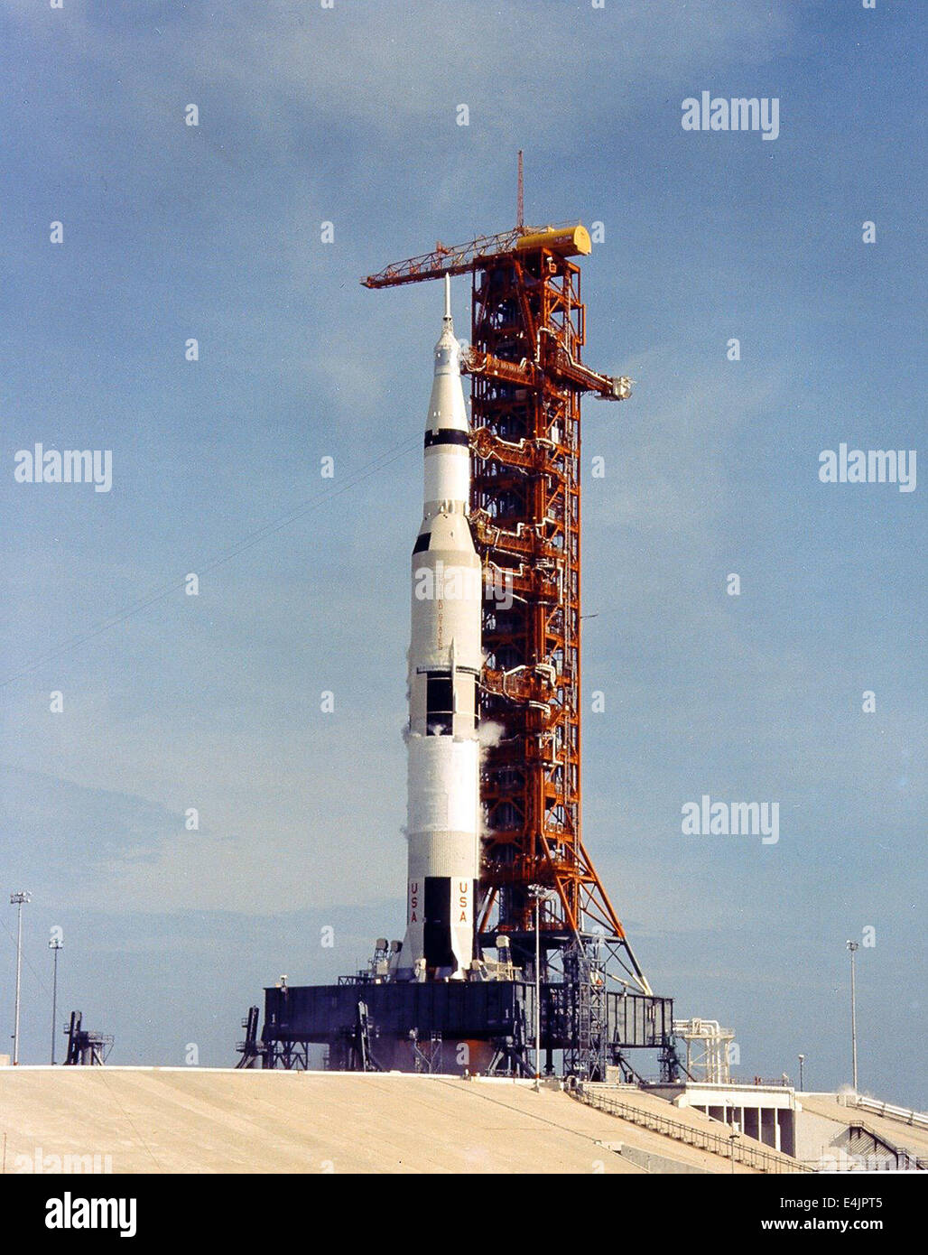 Saturne V SA-506 au moment de l'allumage, Apollo 11 Banque D'Images