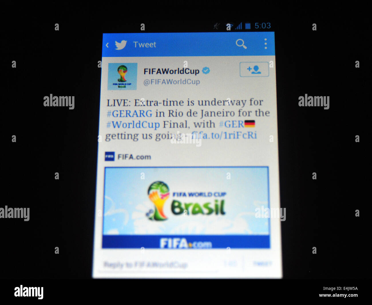 Tweets durant la finale de la Coupe du Monde de la FIFA 2014 entre l'Argentine et l'Allemagne. Banque D'Images