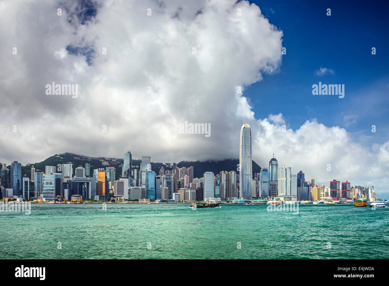 Hong Kong, Chine city skyline at Victoria Harbour. Banque D'Images