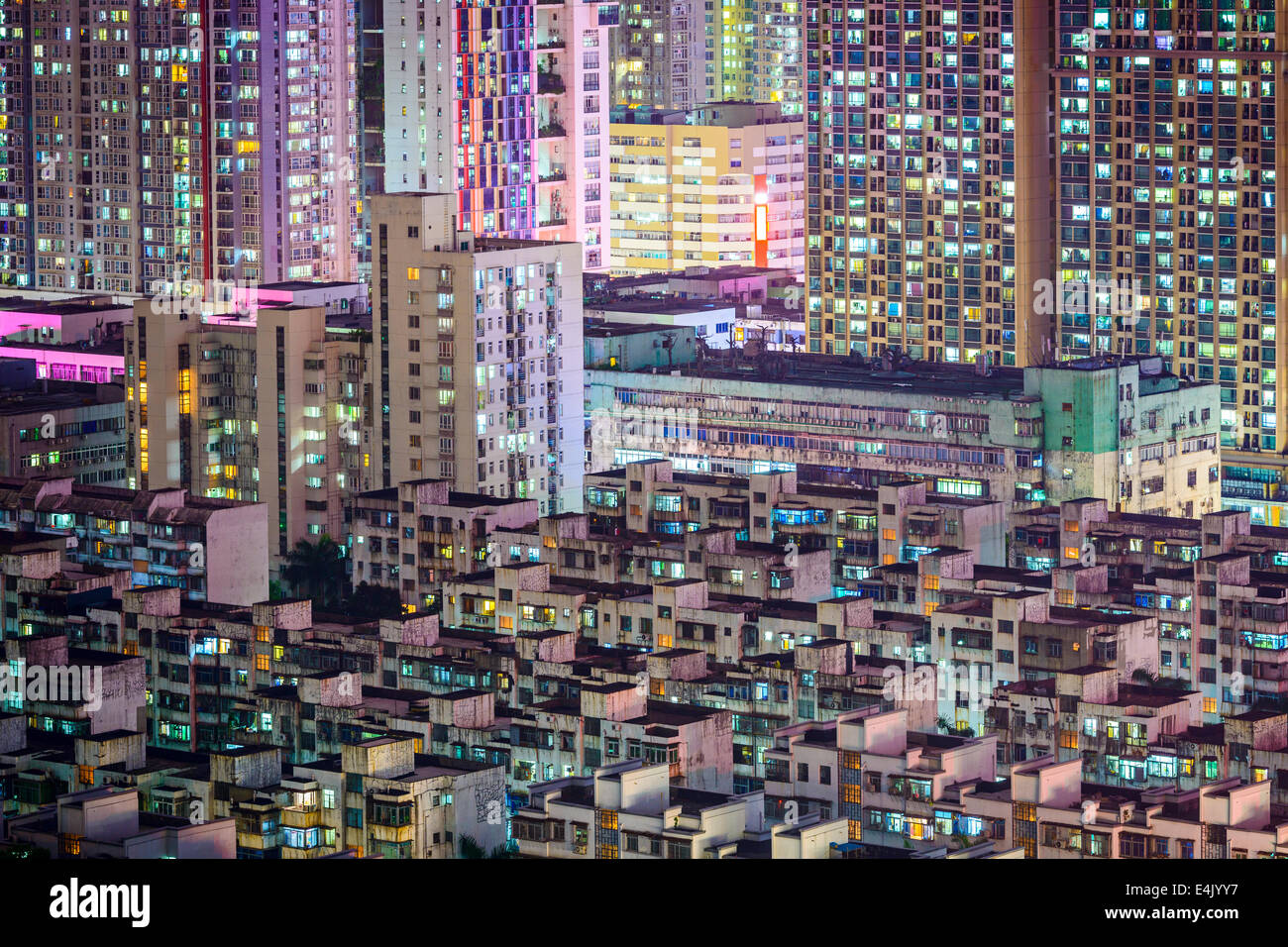 Shenzhen, Chine ville au crépuscule. Banque D'Images