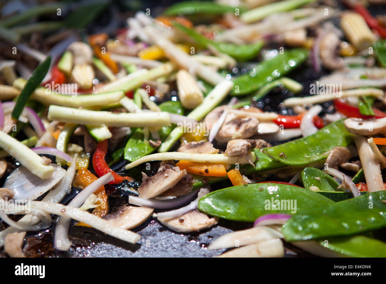 Sauté de légumes thaï Dorset festival des fruits de mer. Weymouth, Dorset, UK Banque D'Images