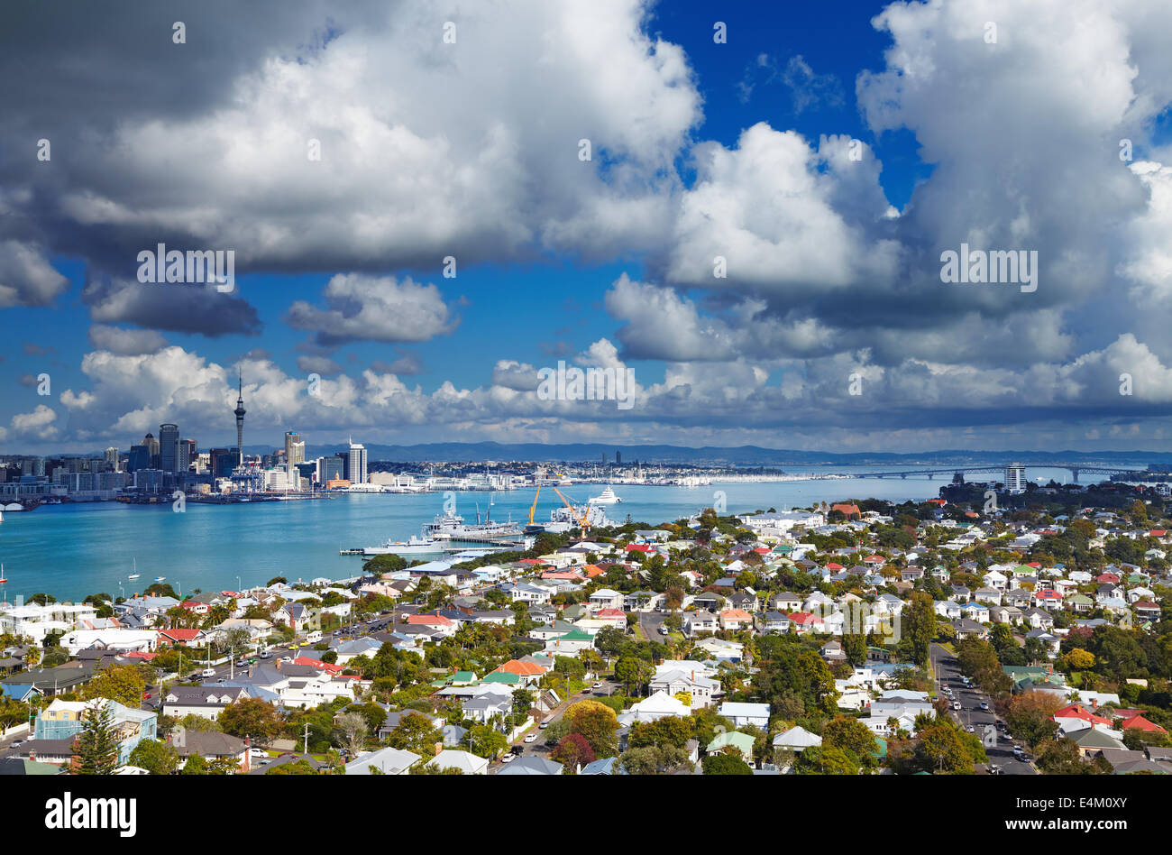 Auckland est la plus grande ville de Nouvelle Zélande, vue depuis le mont Victoria, Devonport Banque D'Images