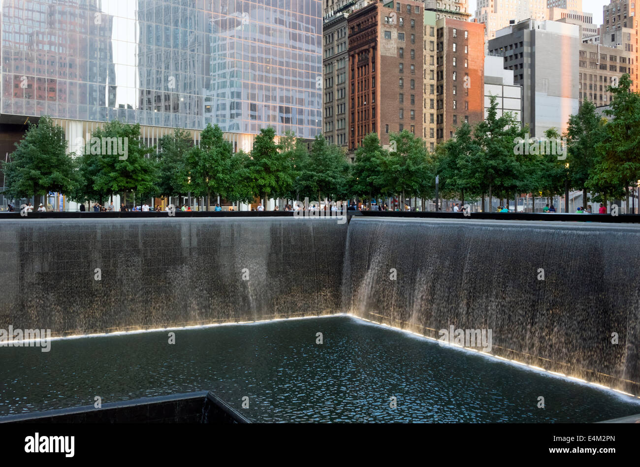 La piscine du Sud à le mémorial du World Trade Center à New York City Banque D'Images
