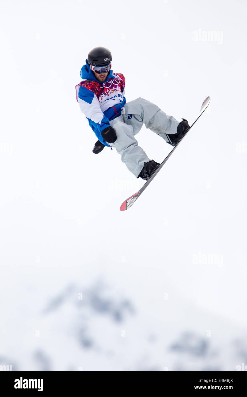 Johann Baisamy (FRA) qui se font concurrence sur Men's snowboard halfpipe aux Jeux Olympiques d'hiver de Sotchi en 2014, Banque D'Images