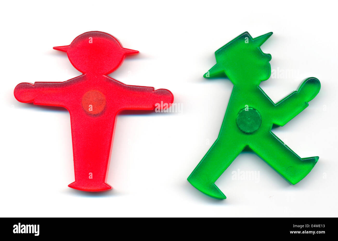 Allemagne, Berlin, Amplemann magents colorés d'un réfrigérateur. Banque D'Images