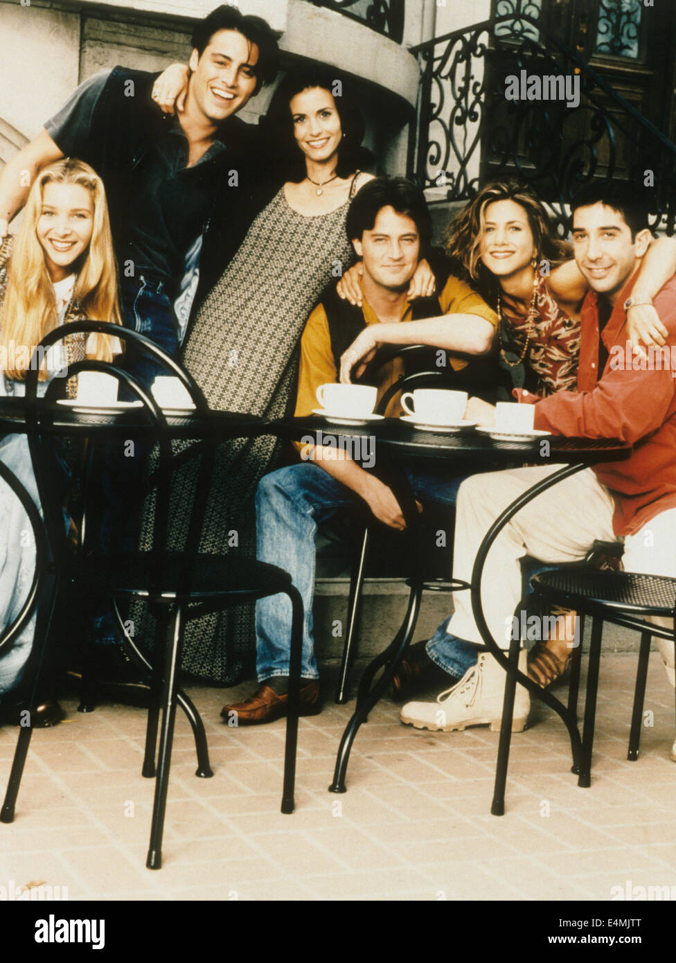 Les amis de gauche de la série de télévision NBC : Lisa Kudrow, Matt LeBlanc, Courtney Cox, Matthew Perry, Jennifer Aniston et David Schwimmer Banque D'Images