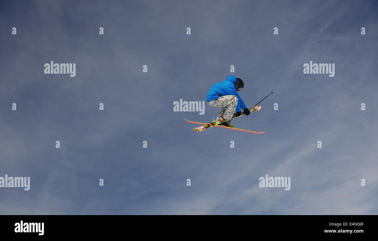 Saut à ski freestyle extrême Banque D'Images