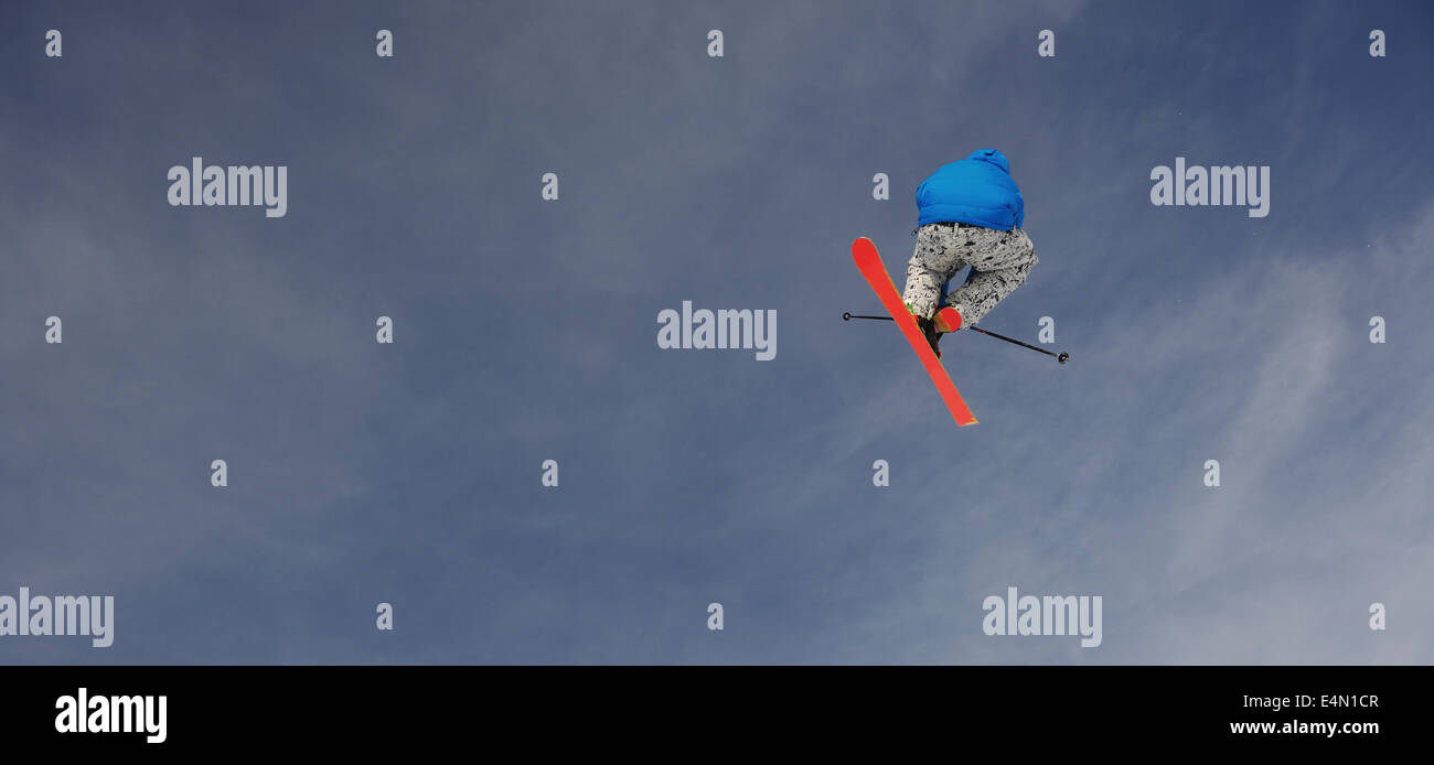 Saut à ski freestyle extrême Banque D'Images