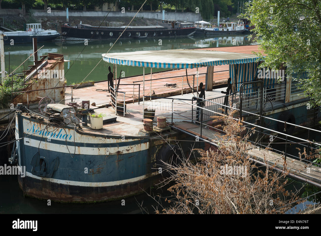 'Histoire des impressionnistes" à l'intérieur comme à l parc naturel de l'ile saint-denis, la banlieue parisienne, France. Banque D'Images
