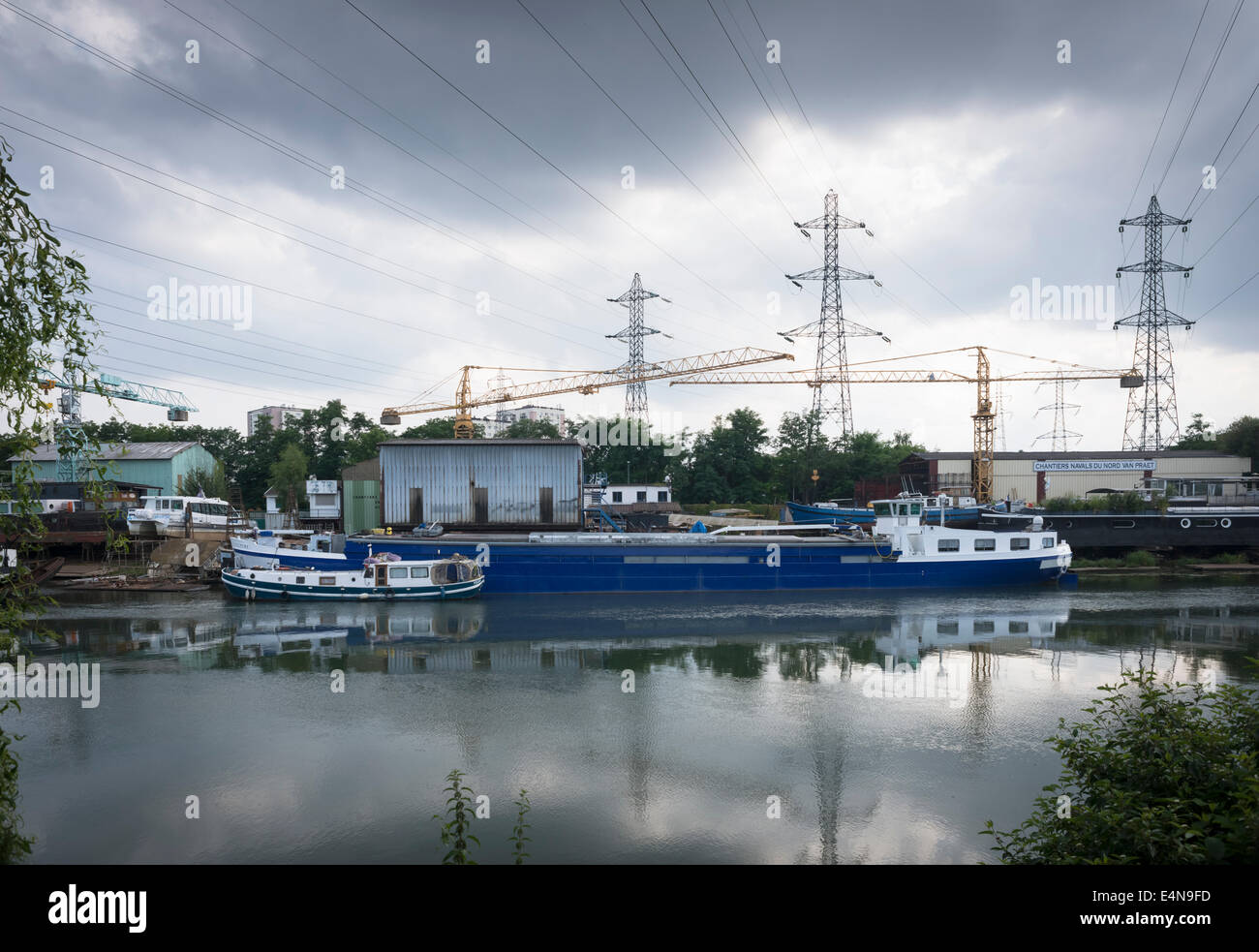 'Histoire des impressionnistes" à l'intérieur comme à l parc naturel de l'ile saint-denis, la banlieue parisienne, France. Banque D'Images