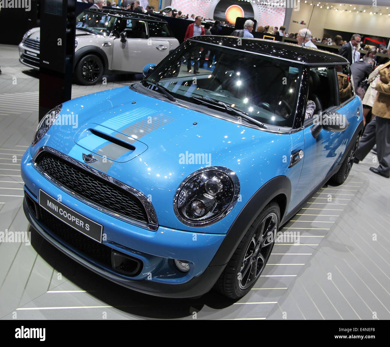 Mini Cooper S Bleu Bayswater Banque D'Images