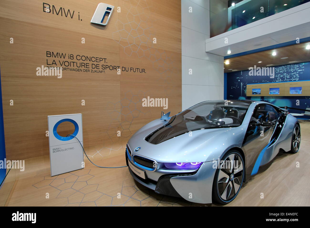 BMW i8 concept bleu Banque D'Images