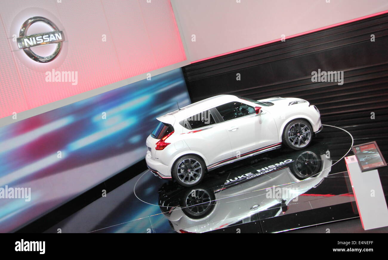 Nissan Juke Nismo blanc Banque D'Images