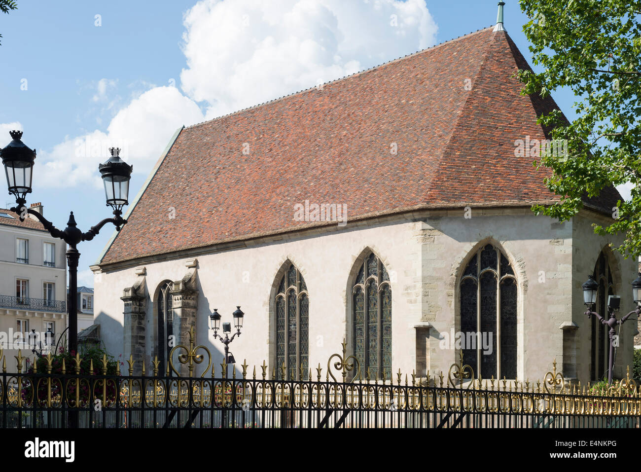 Puteaux église médiévale. Hauts-de-Seine, Ile-de-France, France, Europe. Banque D'Images