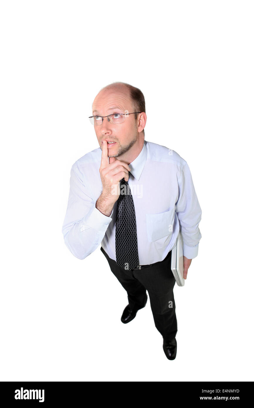 Un homme en pleine réflexion Banque D'Images