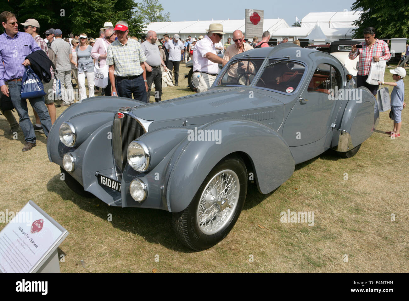 Un 1936 Bugatti Type 57 S Atlantic sur l'affichage à Goodwood Festival of Speed 2013. Banque D'Images