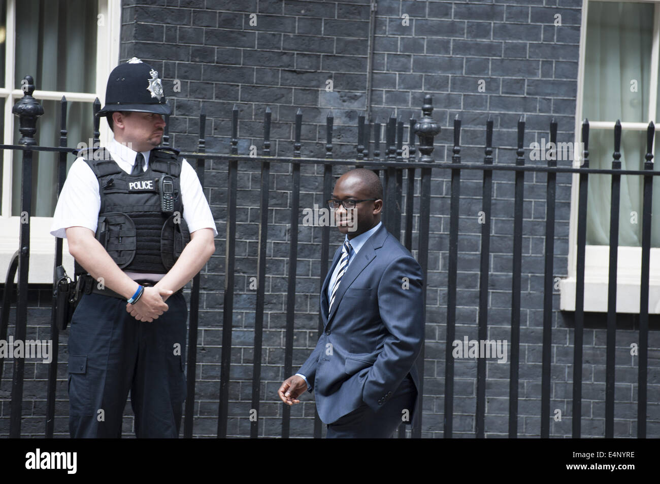 Juillet 15, 2014 - Londres, Royaume-Uni - membres du Cabinet et les ministres assistent à 10 Downing Street le jour d'un important remaniement ministériel. Sur la photo : Sam Gyimah MP (Image Crédit : © Lee Thomas/Zuma sur le fil) Banque D'Images