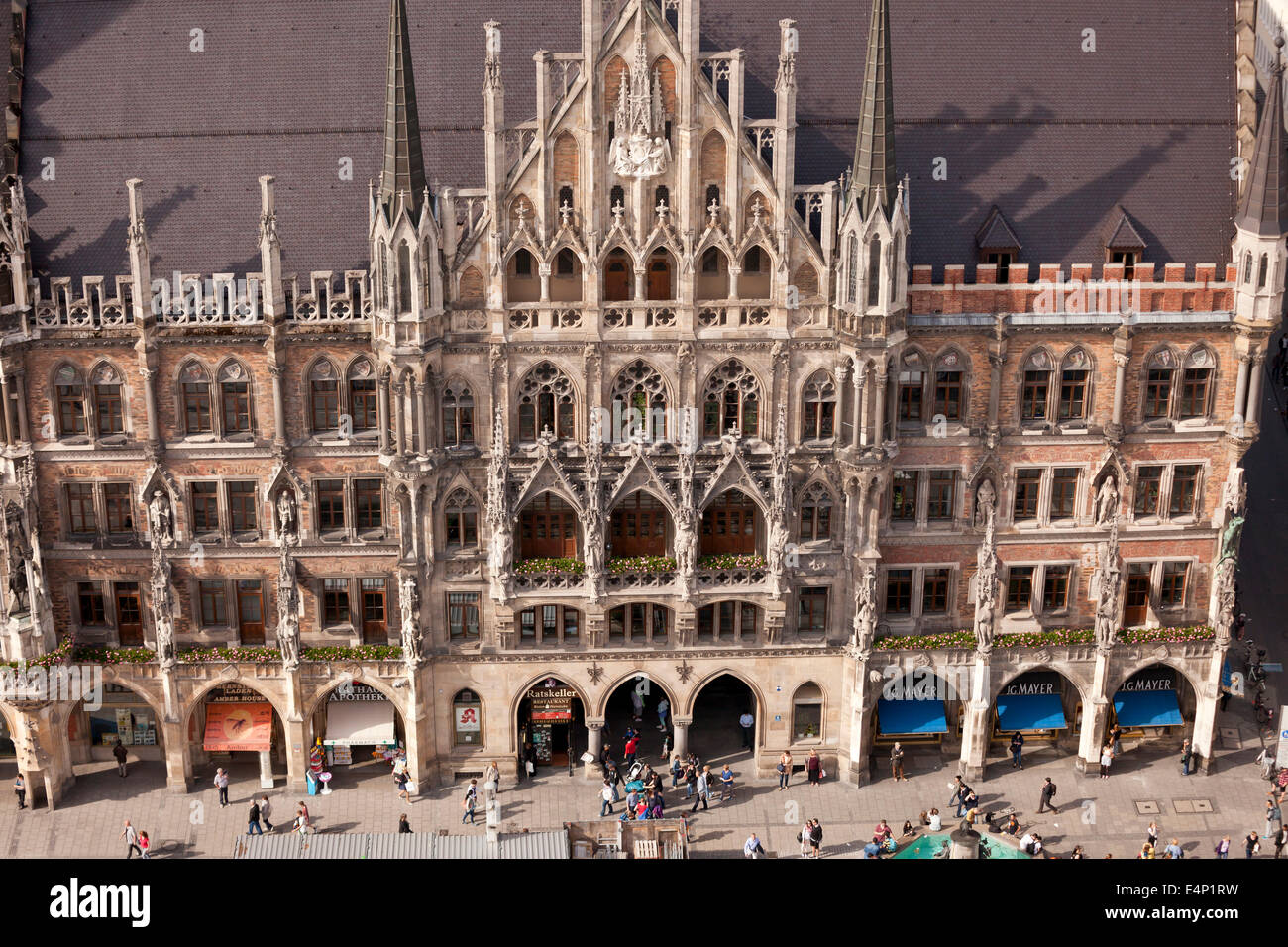Nouvelle mairie sur la place Marienplatz à Munich, Bavière, Allemagne Banque D'Images