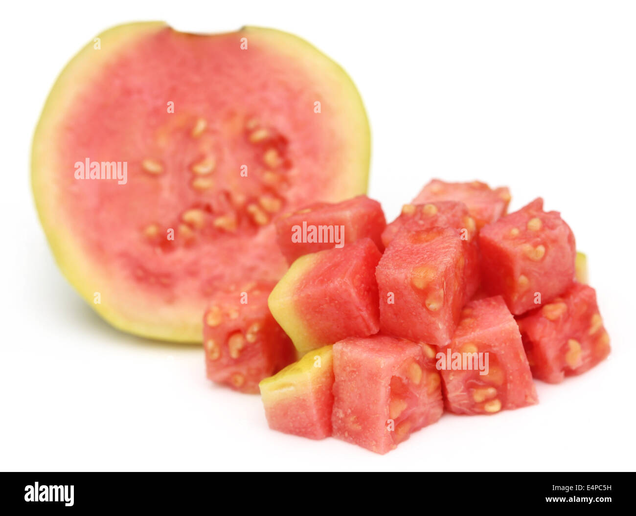 La goyave frais isolé sur fond blanc Banque D'Images