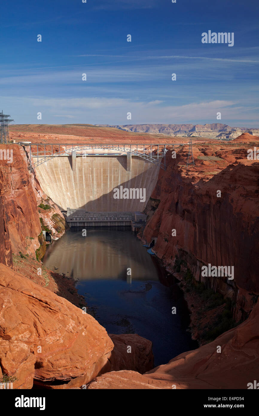 Barrage de Glen Canyon sur le Colorado River près de Page, Arizona, USA Banque D'Images