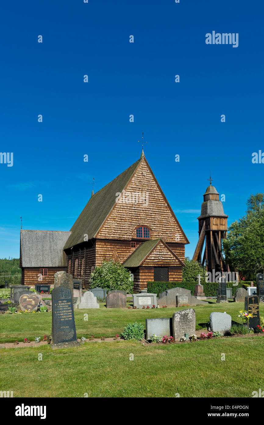 Ancienne église en bois avec un clocher, Djursdala, Småland, en Suède Banque D'Images