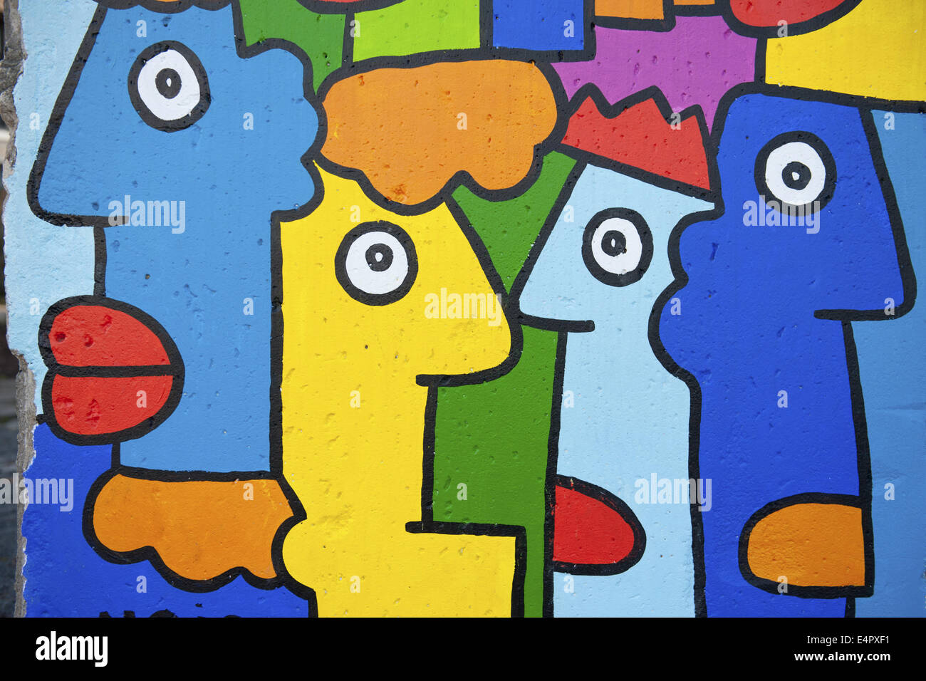 Berlin wall mural lumineux par Thierry Noir Banque D'Images