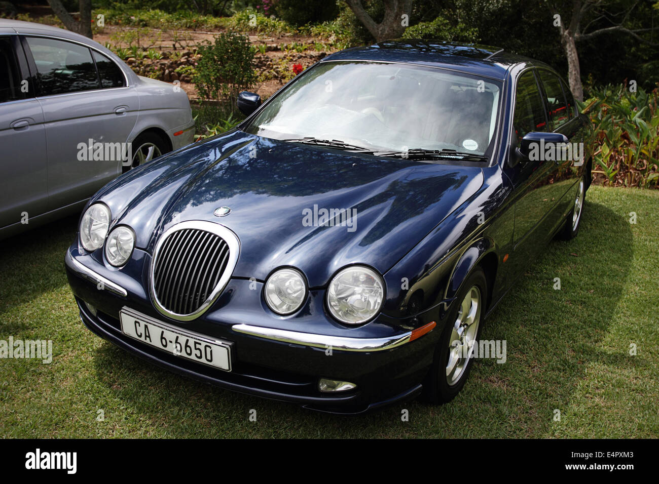 Jaguar Type S bleu marine Banque D'Images