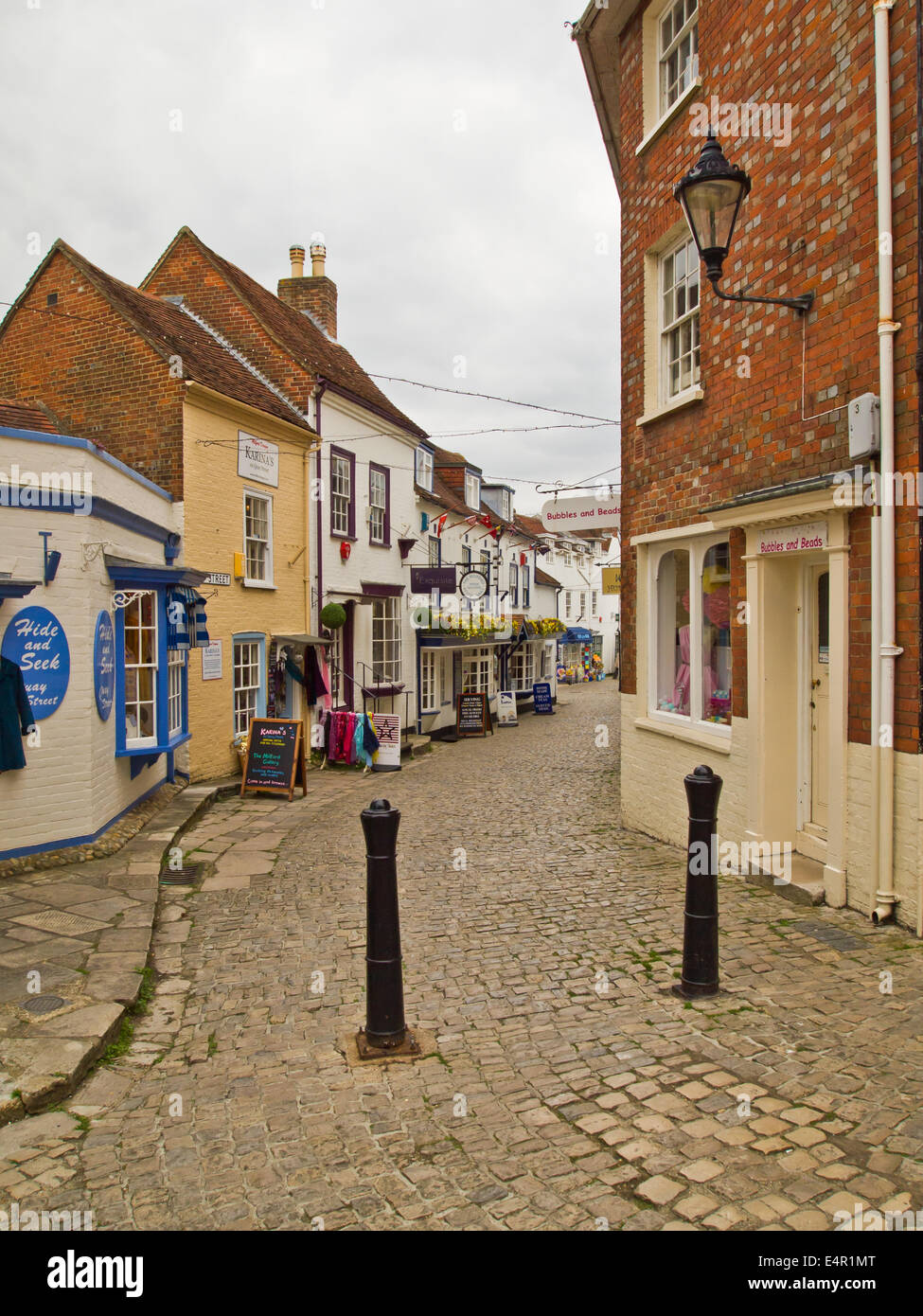 Rue pavée, à Lymington New Forest District Hampshire UK Banque D'Images