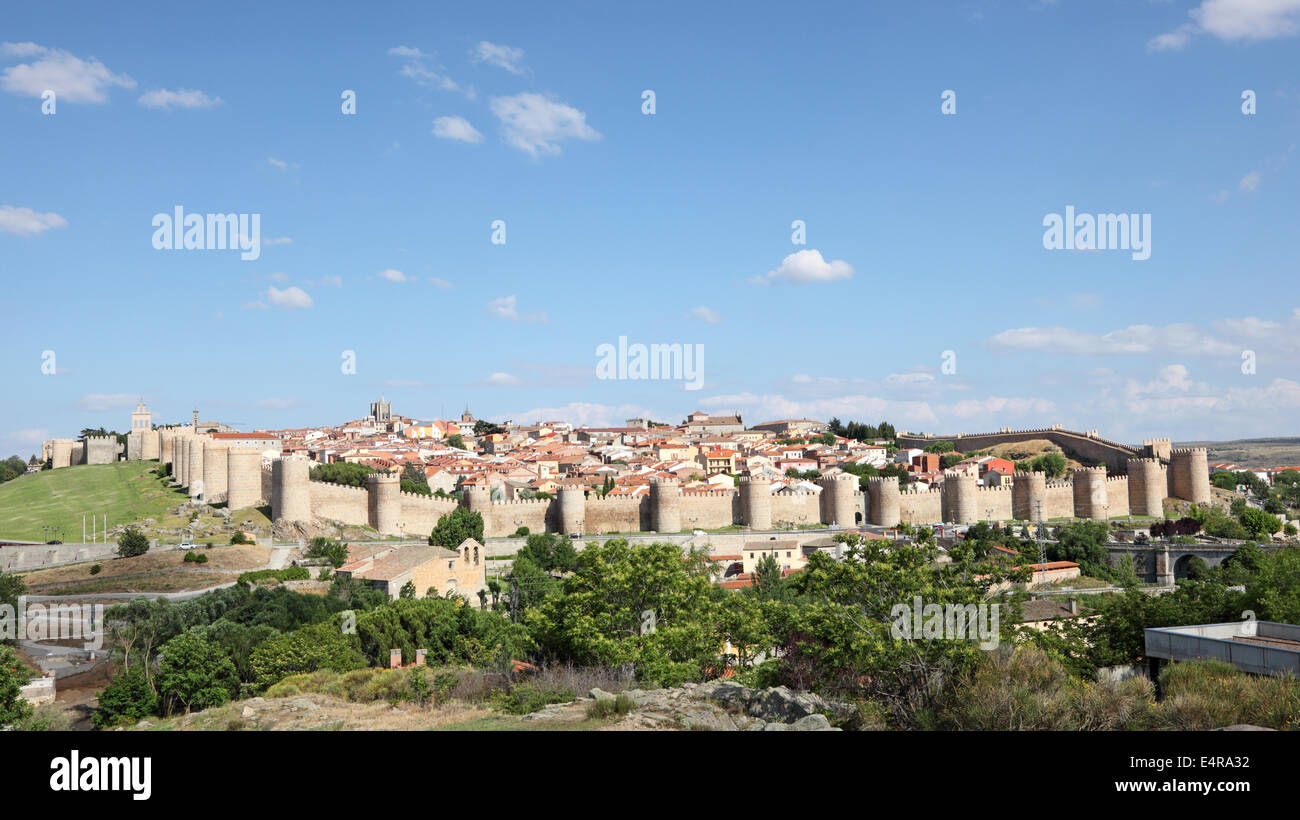 Vue de la ville espagnole médiévale Avila, Castille et Leon, Espagne Banque D'Images