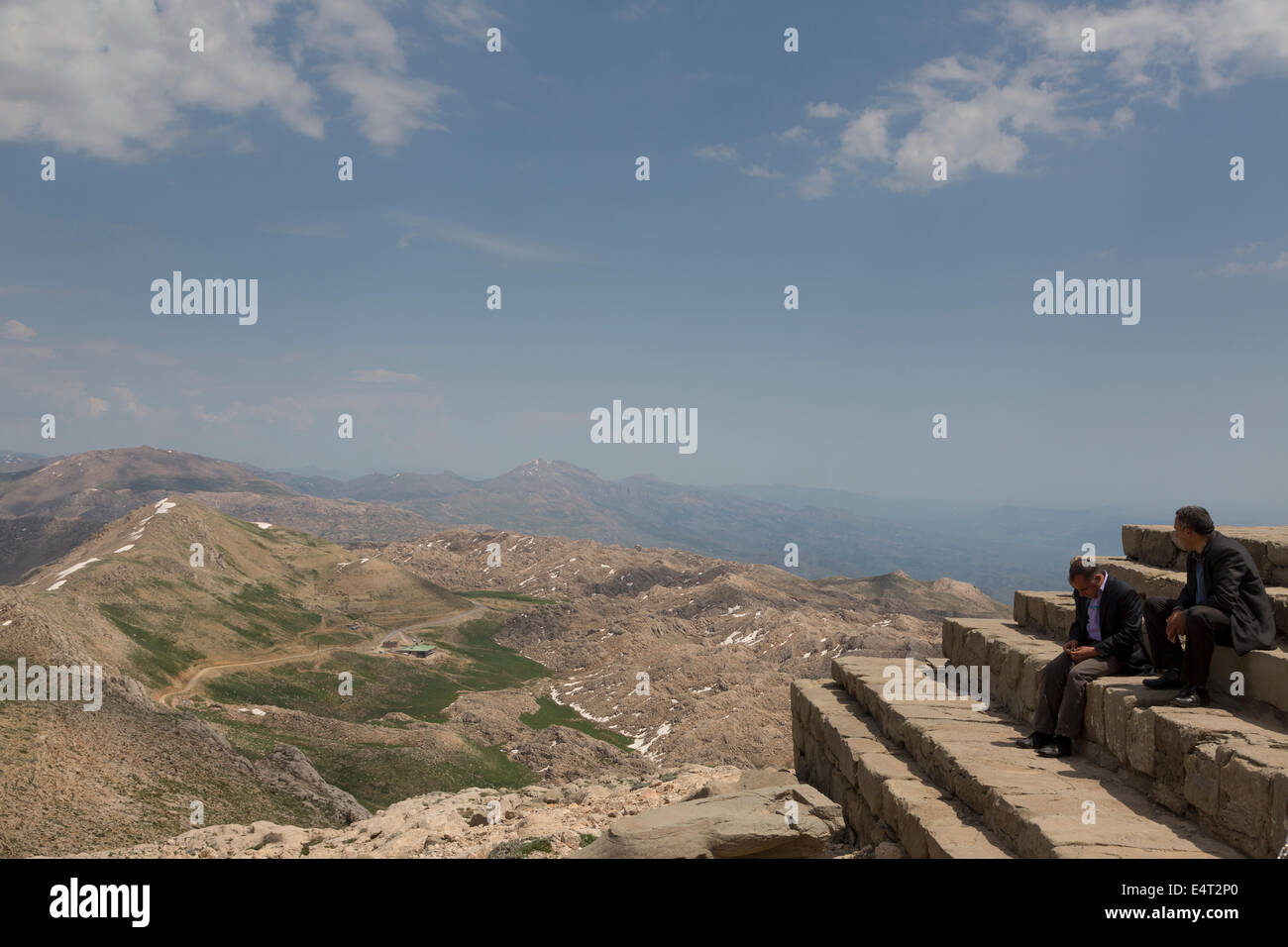 Vue depuis la terrasse est, sommet de Nemrud Dagh ou Nemrut, Anatolie, Turquie Banque D'Images