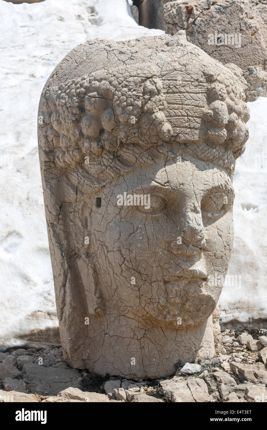 Tête de divinité de Commagene, terrasse ouest, le Nemrut ou Nemrud Dagh, Anatolie, Turquie Banque D'Images